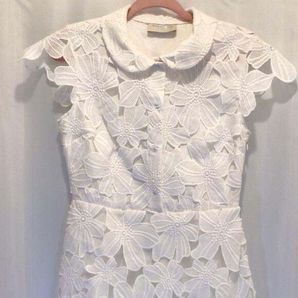 ARROGANT CAT White Floral Lace Cap Sleeve Dress size 10 - Picture 6 of 10